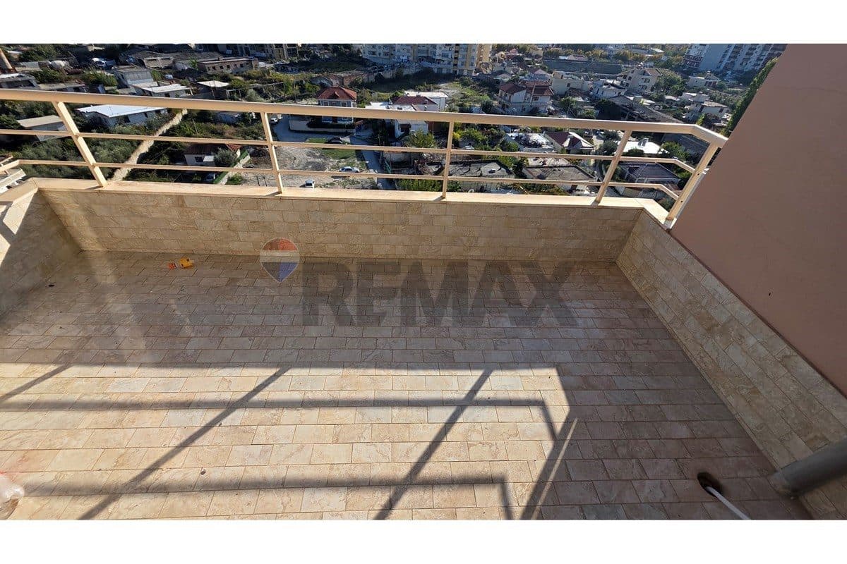 🏡 APARTAMENT 2+1 ME QIRA – PRANË STADIUMIT DHE LUNGOMARES, VLORË! 3