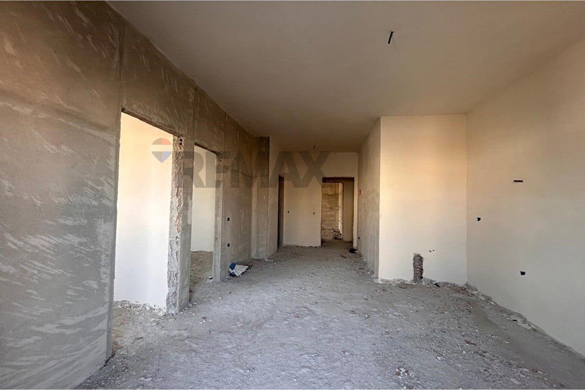 🏡 APARTAMENT 2+1 PËR SHITJE – RRUGA TRANSBALLKANIKE, VLORË 3