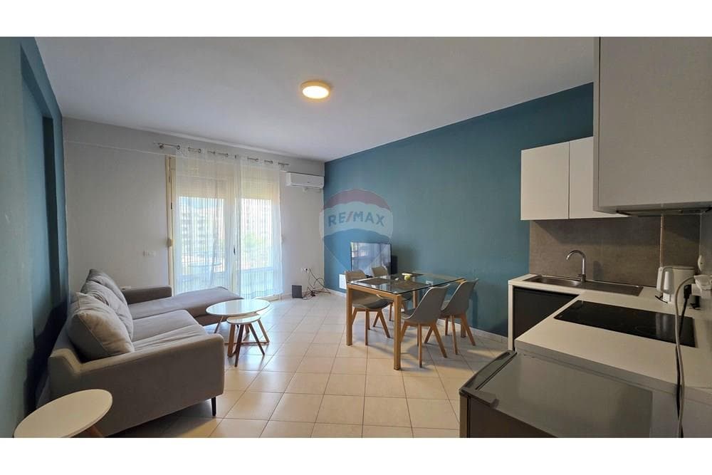 Apartament - Në Shitje - Lungo Mare, Vlorë 2