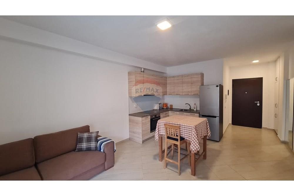 Apartament - Në Shitje - Lungo Mare, Vlorë 3