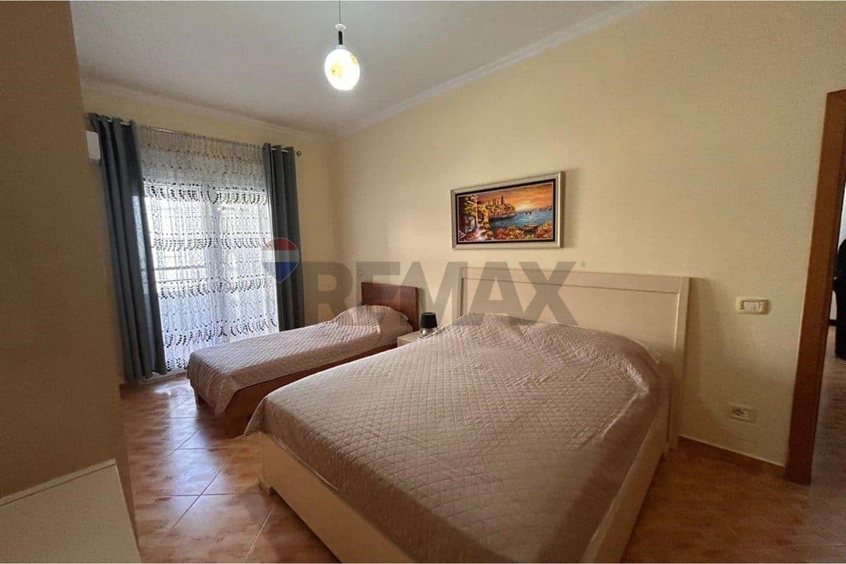 🏡 APARTAMENT 2+1+2 ME QIRA AFATGJATË – VLORË! ✨ 4