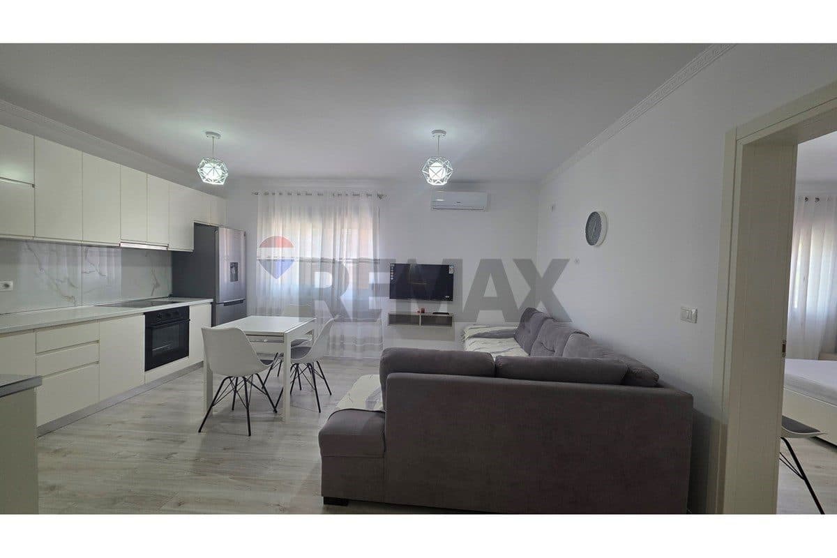 Apartament - Për Qira - Rruga Hasan Kushta, Vlorë 3