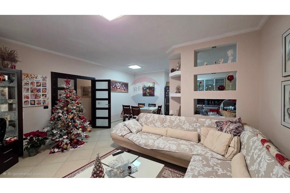 Apartament - Në Shitje - Vlorë, Vlorë