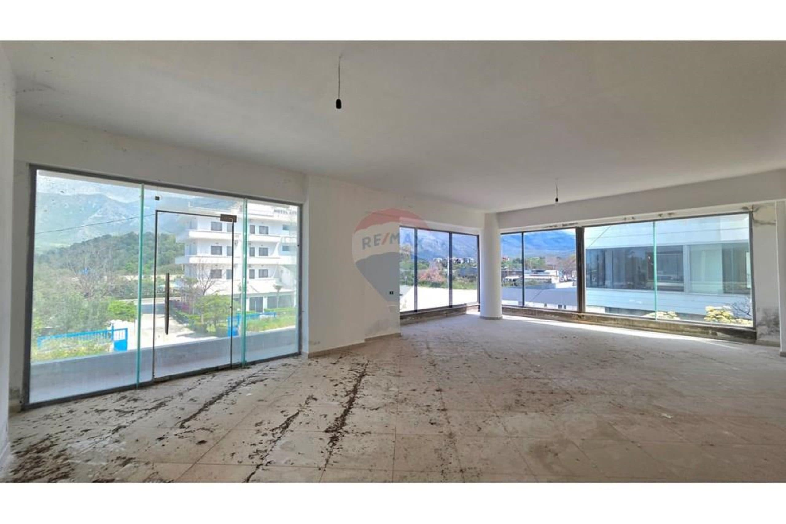 🏢 DYQAN PËR SHITJE – ORIKUM, VLORË | ÇMIM OKAZION 🔑 3