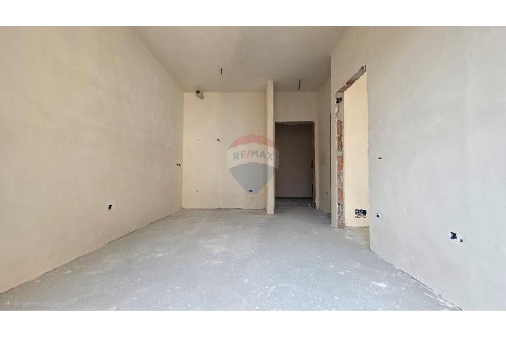 🏡 OKAZION NË SHITJE – APARTAMENT 1+1 PRANË PORTIT TË VLORËS! 🌊