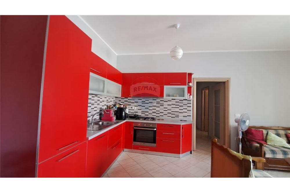 Apartament 2+1+2+2 per shitje,prane CONAD vlore 3