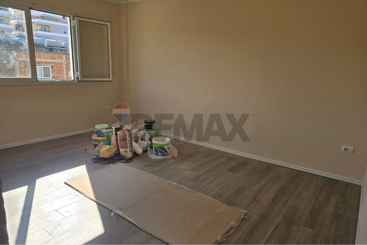 Apartament - Në Shitje - Rruga Zaho Koka, Vlorë 4