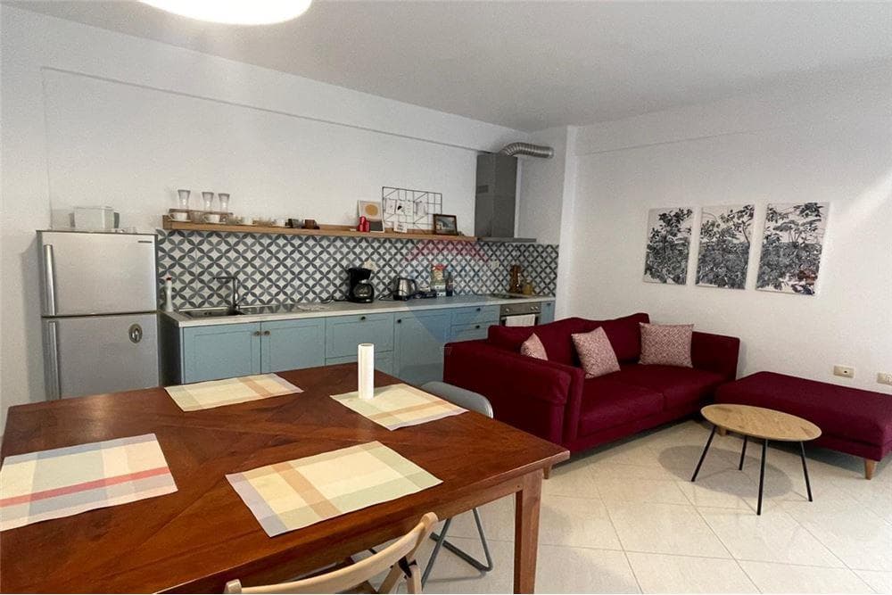 Apartament - Për Qira - Rruga e Re, Vlorë 2