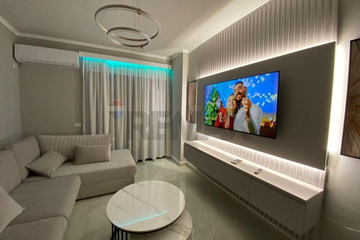 Apartament - Në Shitje - Rruga Lef Sallata, Vlorë