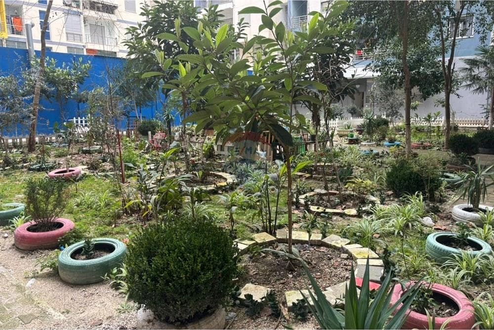 Apartament 1+1 ne shitje 80m/2 , rruga Cajupi 2
