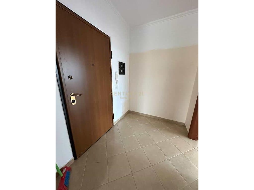 Apartament 2+1+2 me pamje deti per shitje 3