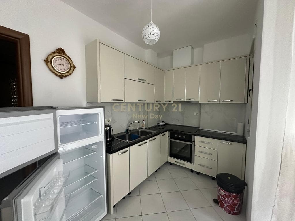 Apartament 1+1 Me Qira në Shkëmbi i Kavajës, Durrës - 430€ | 99 m² 3