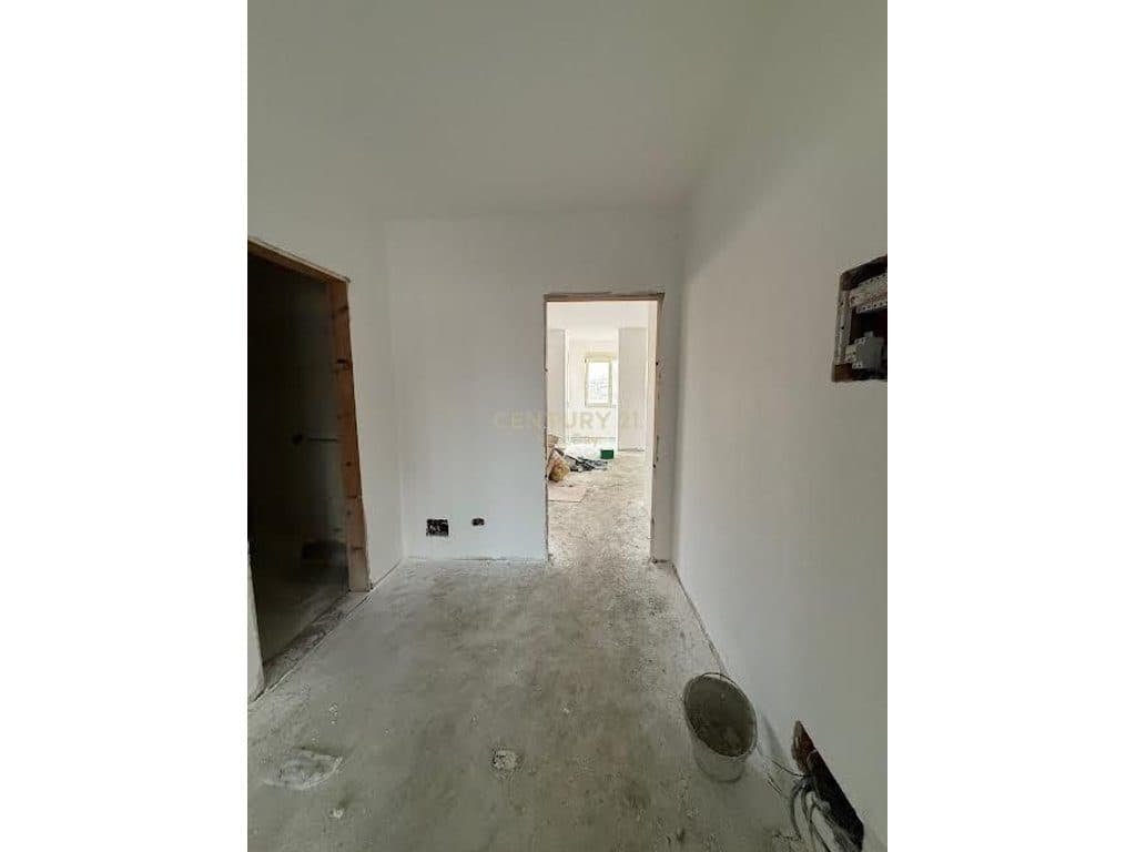 Apartament 2+1+2 per shitje. 3