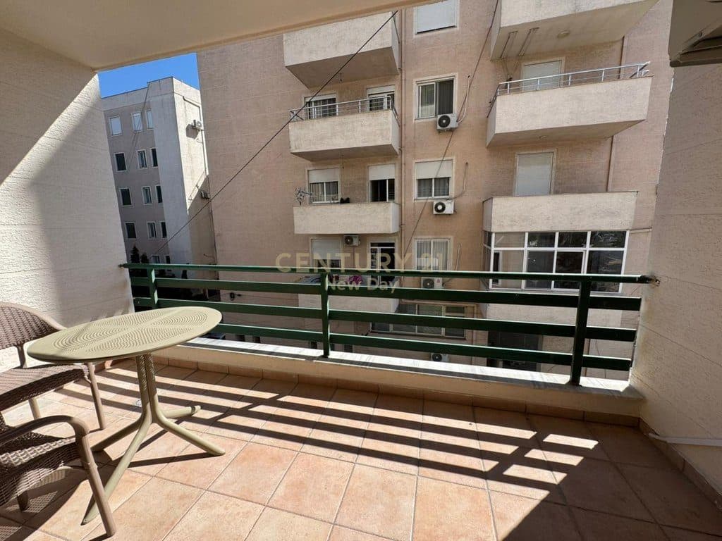 Apartament 2+1+2 T Plus Garazh me Qira në Plazh, Durrës - 700€ | 115 m² 2