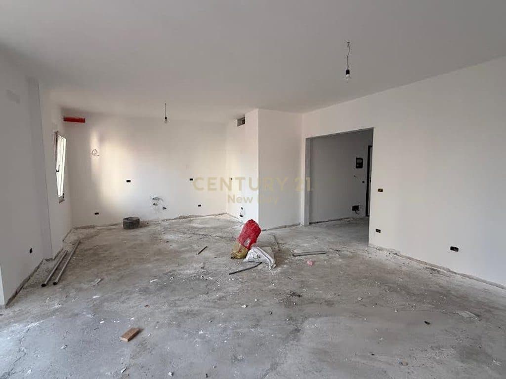 Apartament 2+1+2 per shitje. 2