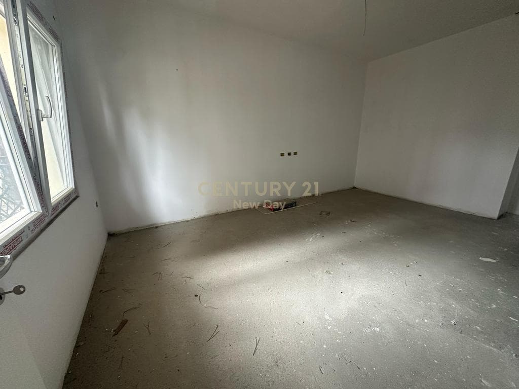 Apartament 1+1 Për Shitje në Mali i Robit, Durrës 4