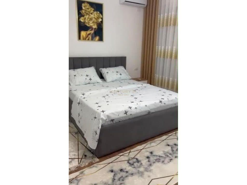 Apartament 2+1 me qira te rruga e Re e Portit 3