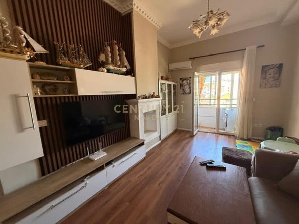 Apartament 2+1 ne shitje prane Blue Star Durres. 2