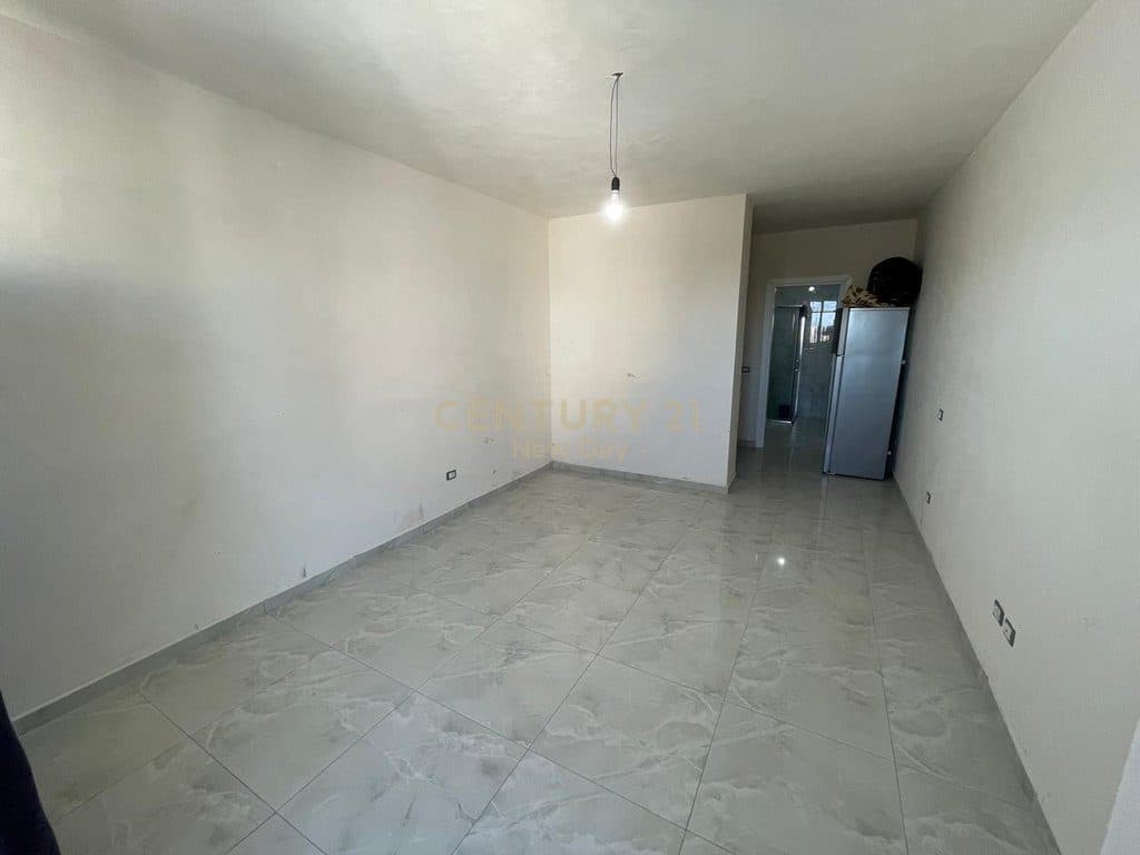 Studio Me Qira në Plazh, Durrës - 395€ | 38 m² 2