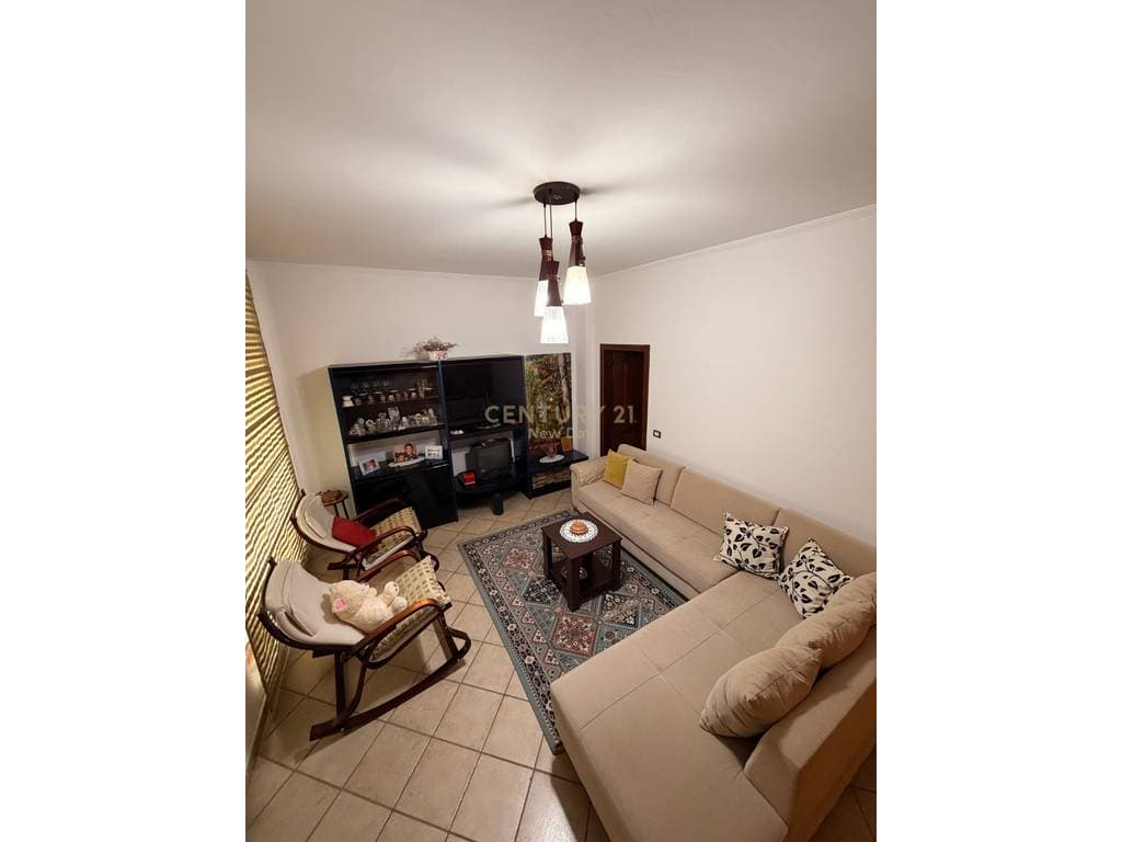 Shitet Vile në Kavajë - 250000€ | 1533 m²