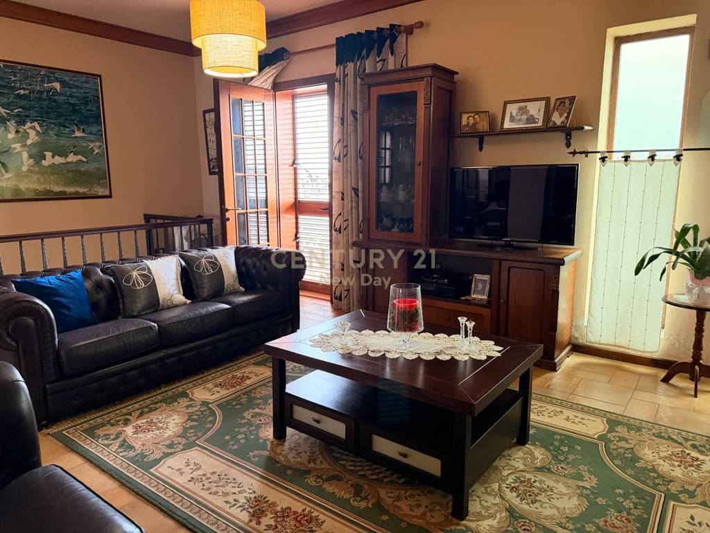 Shitet Vile në Kavajë - 250000€ | 1533 m²