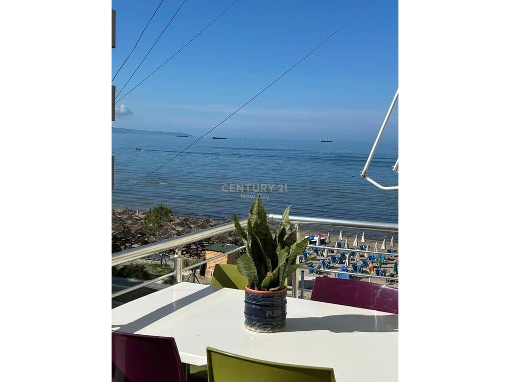 Apartament 2+1 Me Qira në Plazh, Durrës - 650€ Vije Pare me Detin