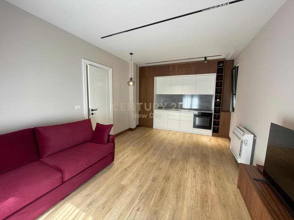 JEPET ME QIRA APARTAMENT 1+1 ME OBORR + PISHINE NE ARAPAJ! 4