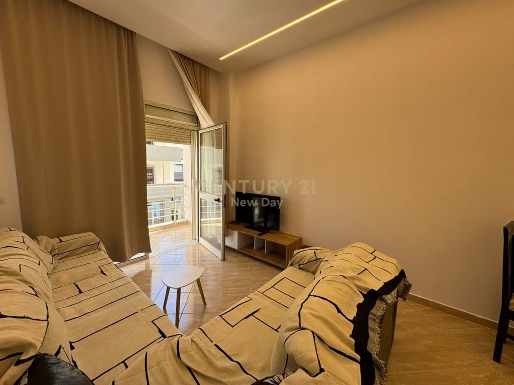 Apartament 2+1 Me Qira në Plazh, Durrës - 650€ | 87 m²