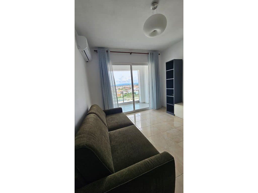 Apartament 2+1 me Qira pranë Plazhit, me Parking dhe Internet të Përfshirë 3