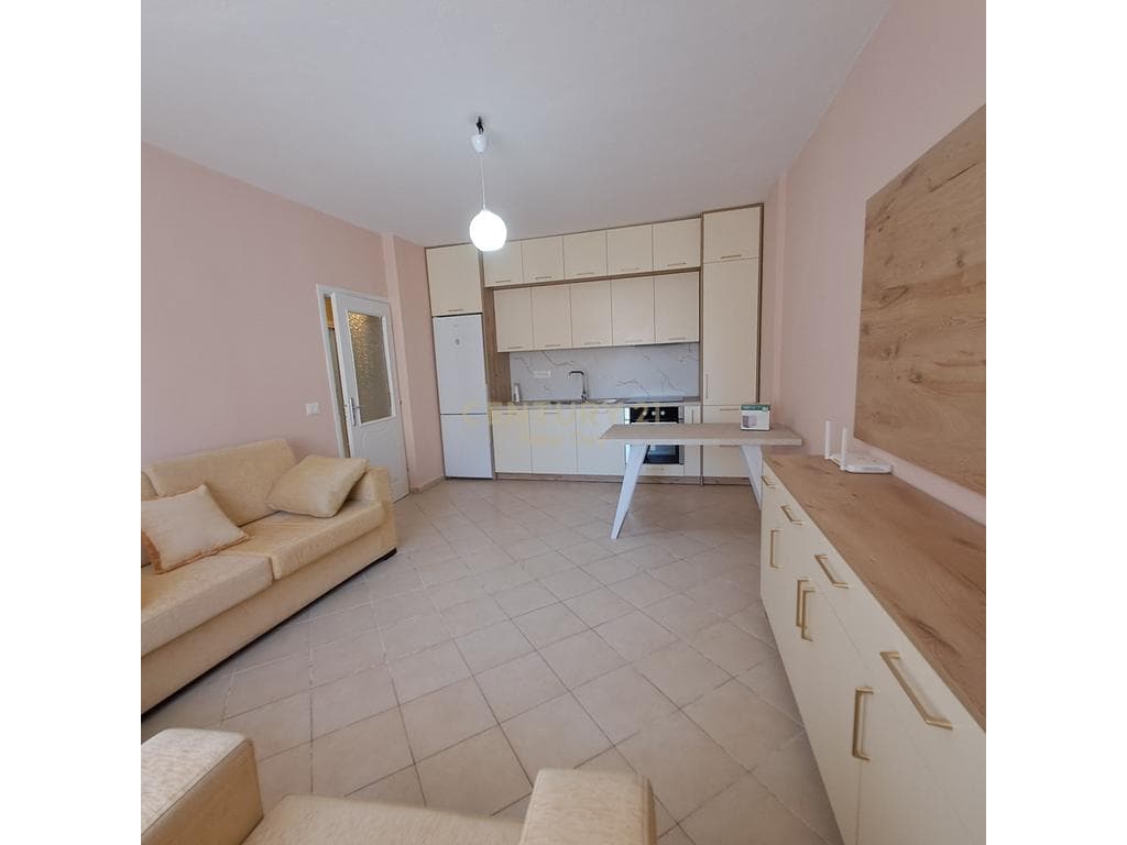Apartament 1+1 me Qira në Qendër, Totalisht i Rinovuar 4