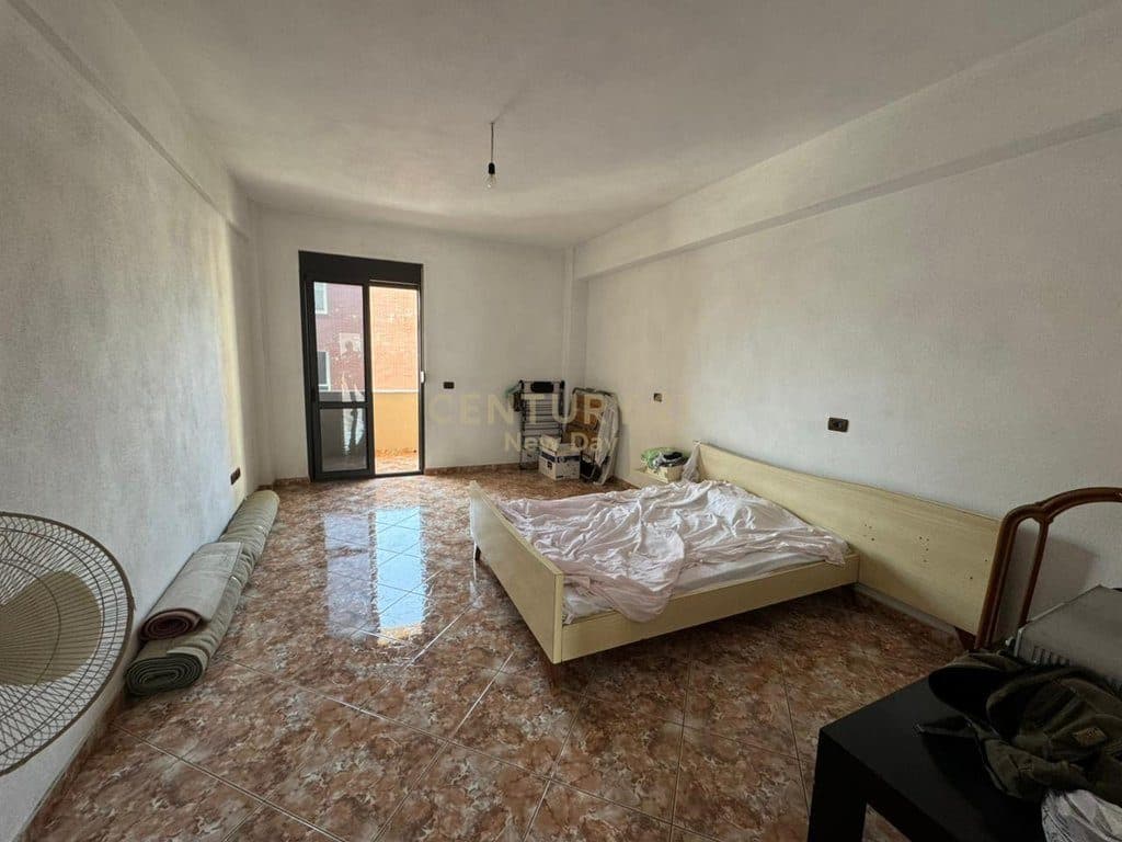 Apartament 3+1+2Tualete + 3 Ballkone Për Shitje në Stadiumi, Durrës - 137,000€ | 124 m² 4