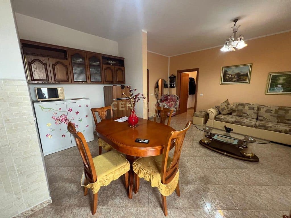 APARTAMENT 1+1 ME QIRA PRANE UJESJELLESIT, DURRES! 3
