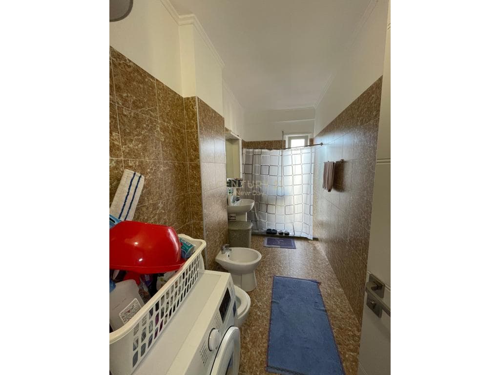 SHITET APARTAMENT 2+1 NE QENDER TE DURRESIT! 4