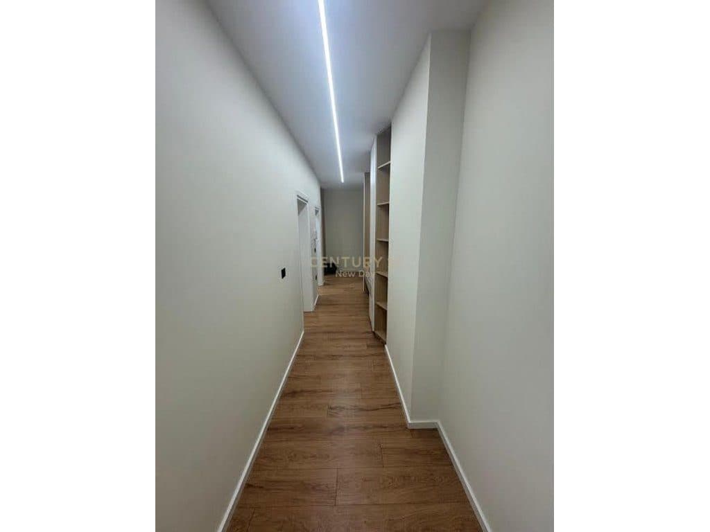 Jepet me qira apartament 1+1 prane BLUE STAR 3