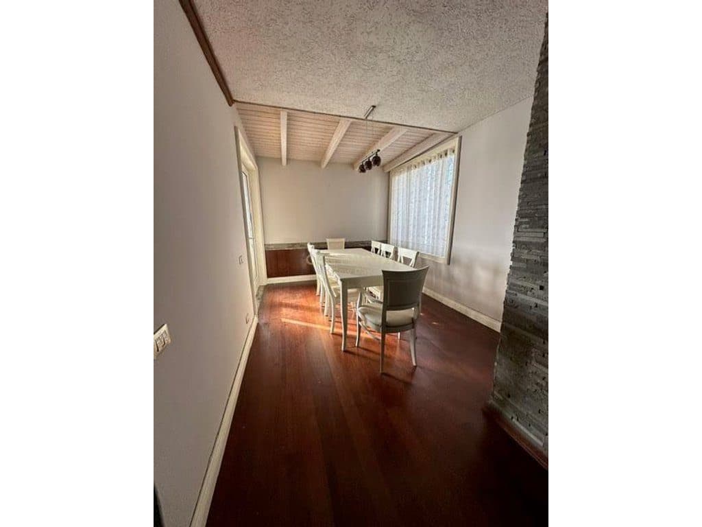 Shitet Apartament 2+1+2 , zona Mali Robit. 4