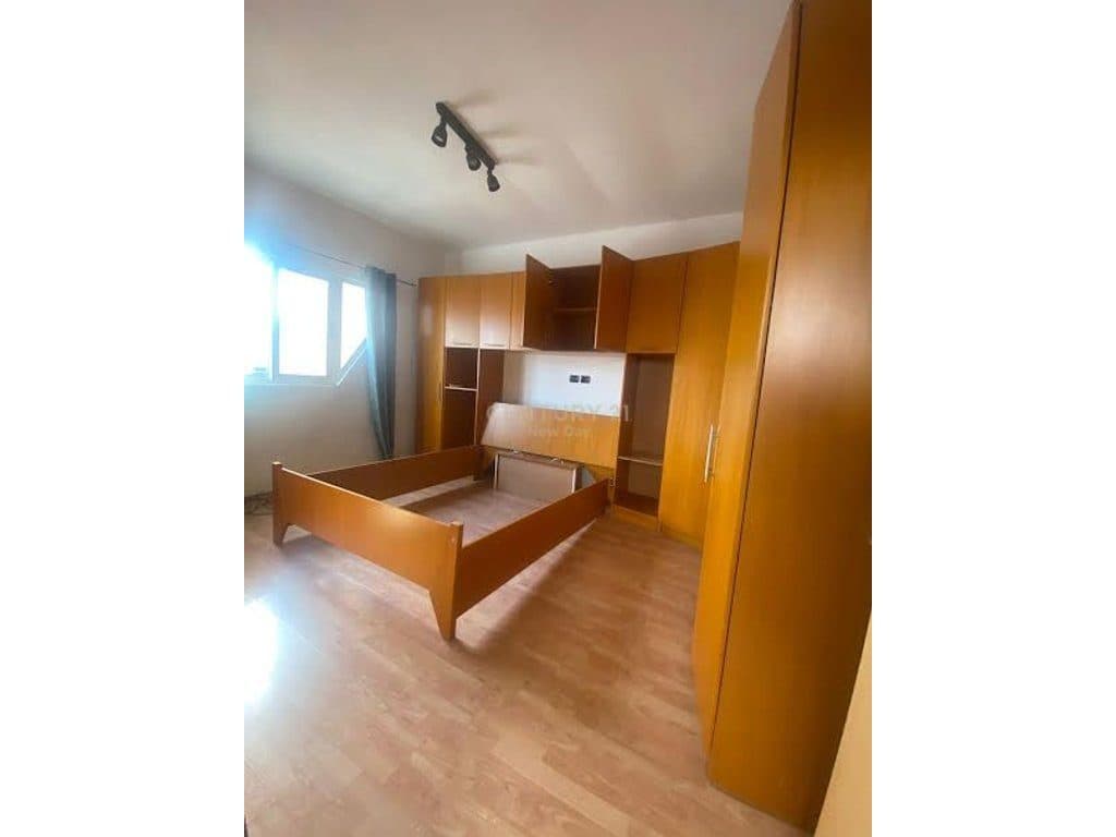 Jepet me qira duplex 2+1+2 prane Zogu Zi. 4