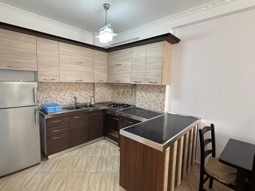 Jepet me qera Apartament 2+1 ne Vollga i mobiluar. 2
