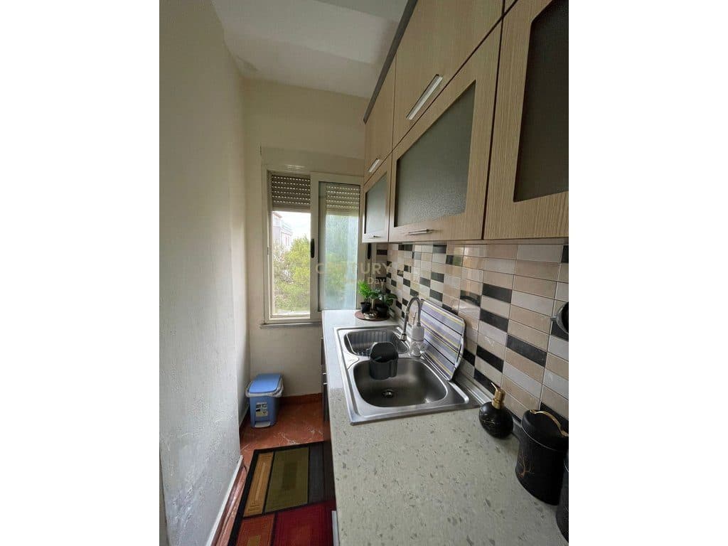 APARTAMENT ME QIRA 2+1 ME PAMJE DETI TEK VILA E ZOGUT! 2
