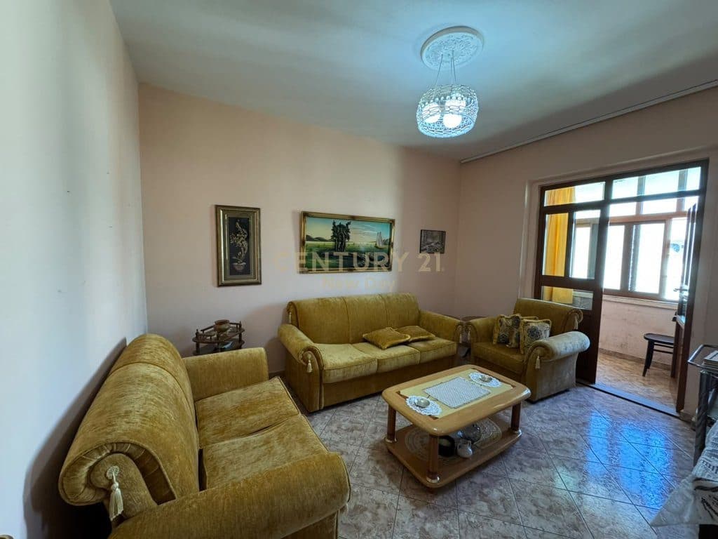 Apartament 1+1 në shitje te Stacioni i Trenit, Durrës - 75,000€ | 61.6 m² 2