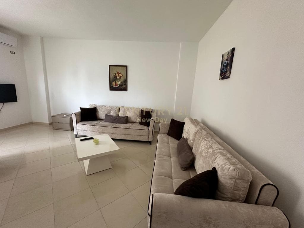 Apartament 1+1 Me Qira në Shkëmbi i Kavajës, Durrës - 310€ | 75 m²