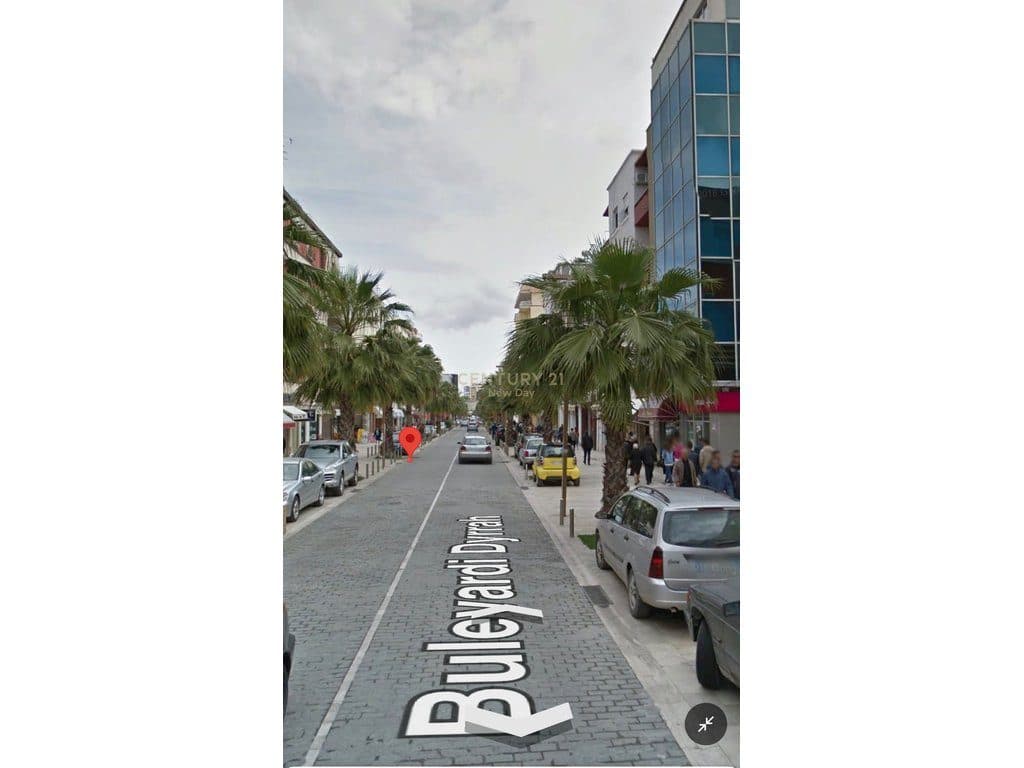 Ambjent Komercial Për Qira në Bulevardi Kryesor, Durrës - 800€ |86m²