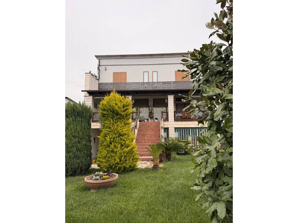 Shitet Vile në Kavajë - 250000€ | 1533 m²
