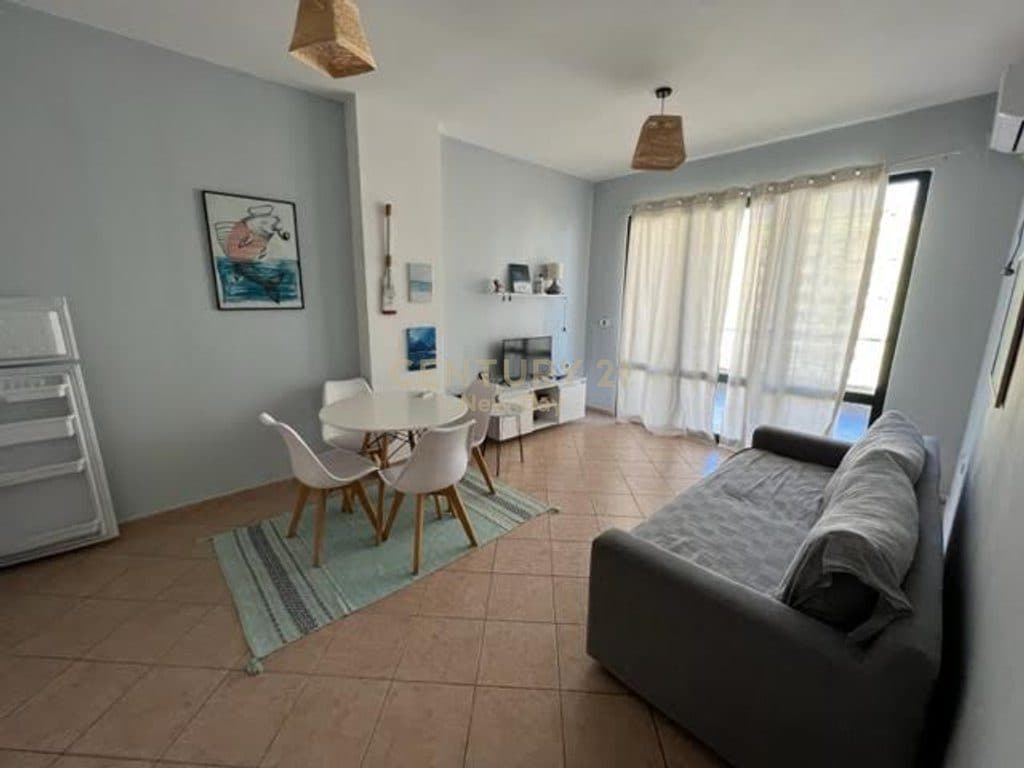 Ofrojme apartament 1+1 me qira 2