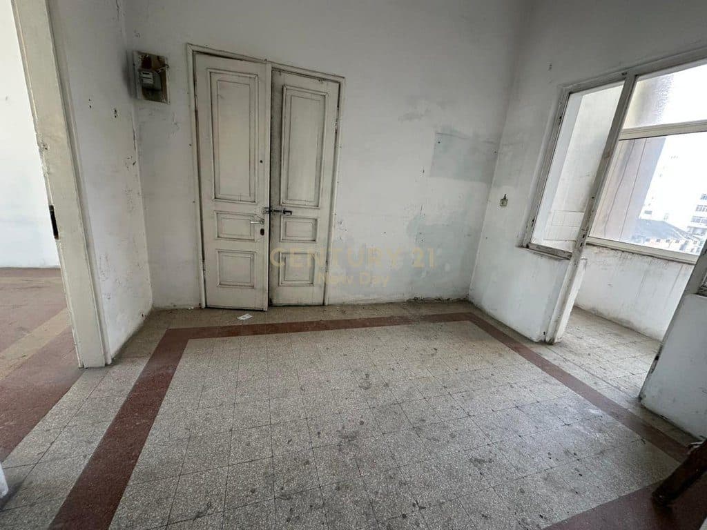 Apartament 2+1+3 Ballkone Për Shitje në Qendra e Durrësit - 170000€ | 105.19 m² 2