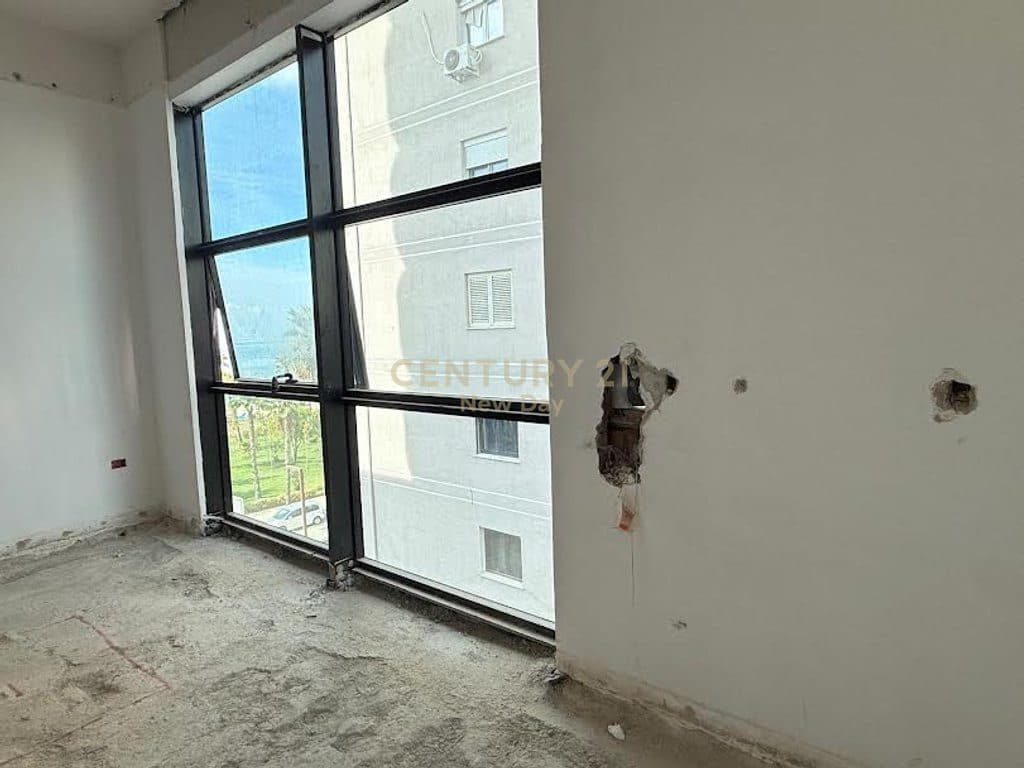 Apartament per shitje tek 27kt. 3