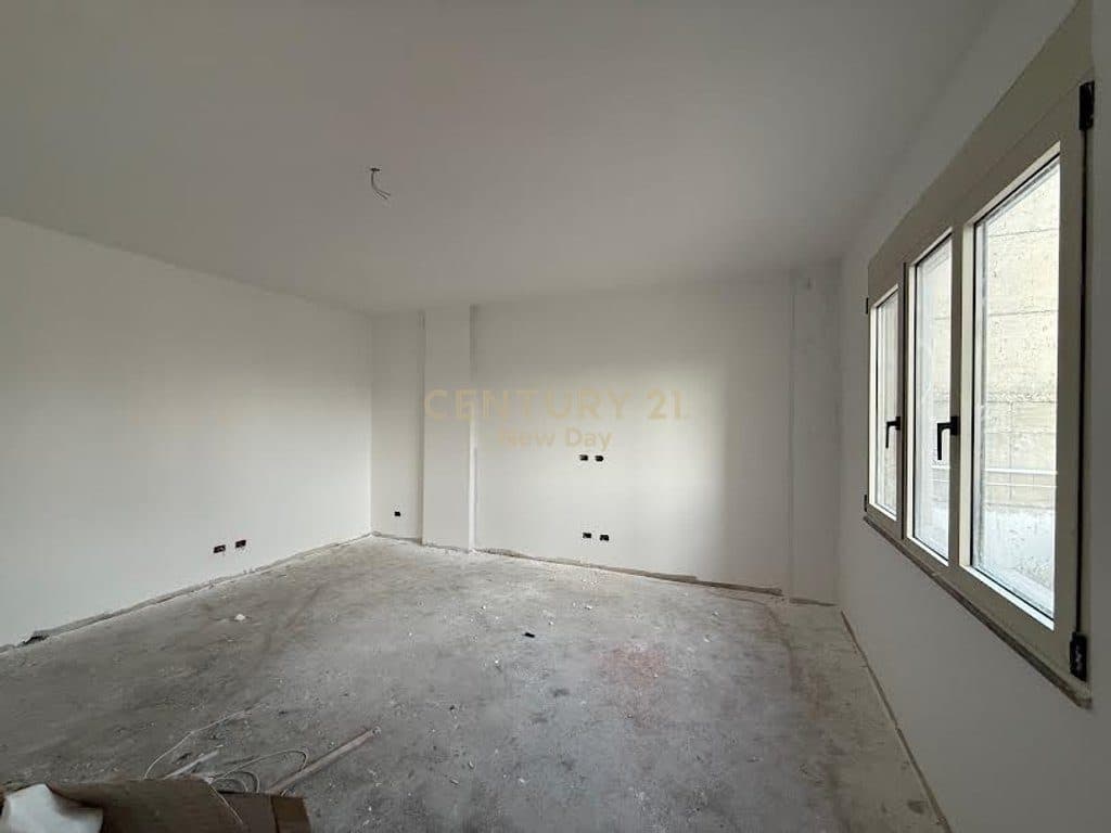 Apartament 2+1+2 per shitje. 4