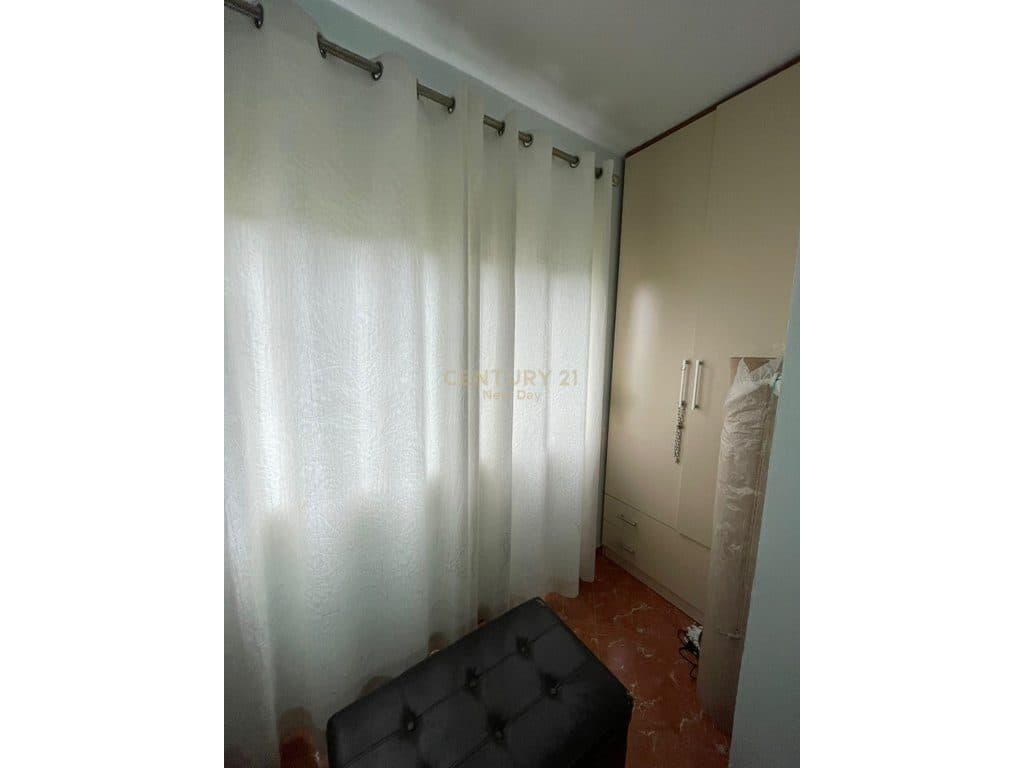 APARTAMENT ME QIRA 2+1 ME PAMJE DETI TEK VILA E ZOGUT! 4
