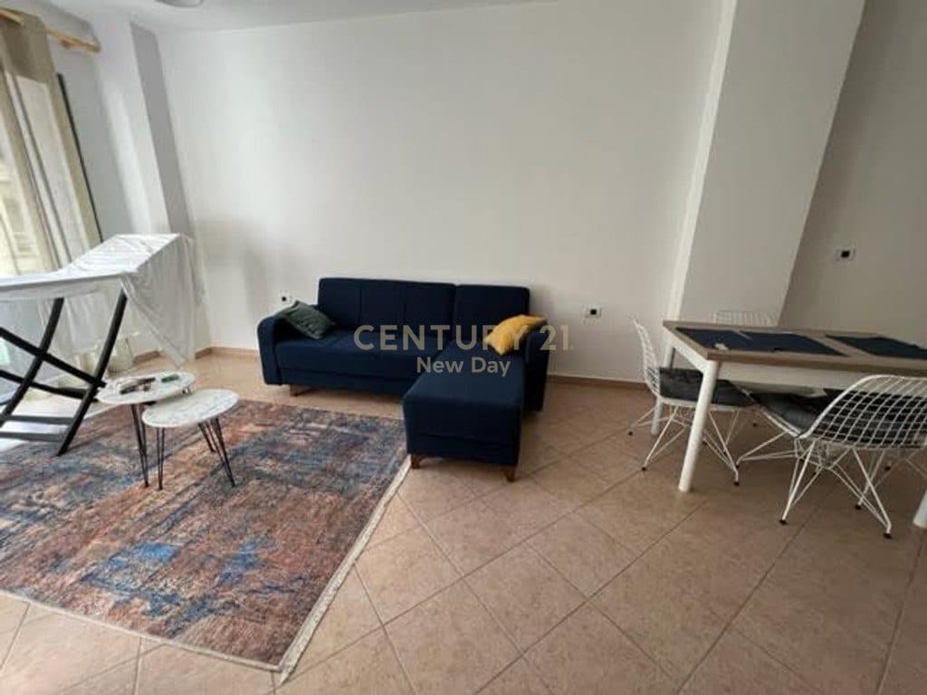 Ofrojme apartament 1+1 me qira 3