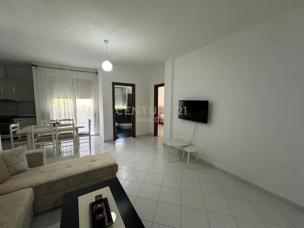 Apartament 1+1 Me Qira në Shkëmbi i Kavajës, Durrës - 430€ | 99 m² 2
