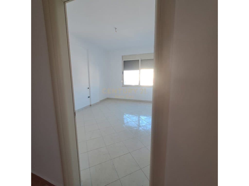 Apartament 2+1 në shitje, Rruga Aleksander Goga 3